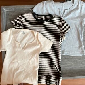 Brandy Melville t-shirts pc of 3